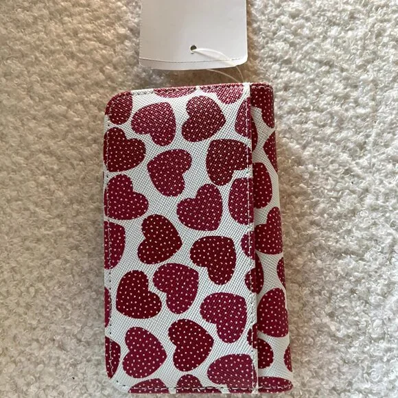 Women's Bifold Card Wallet w/ Hearts Pattern - Picture 2 of 4